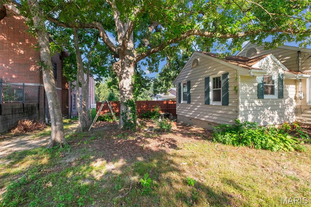 907 Edgar Road St. Louis, MO 63119 - Photo 25 of 34