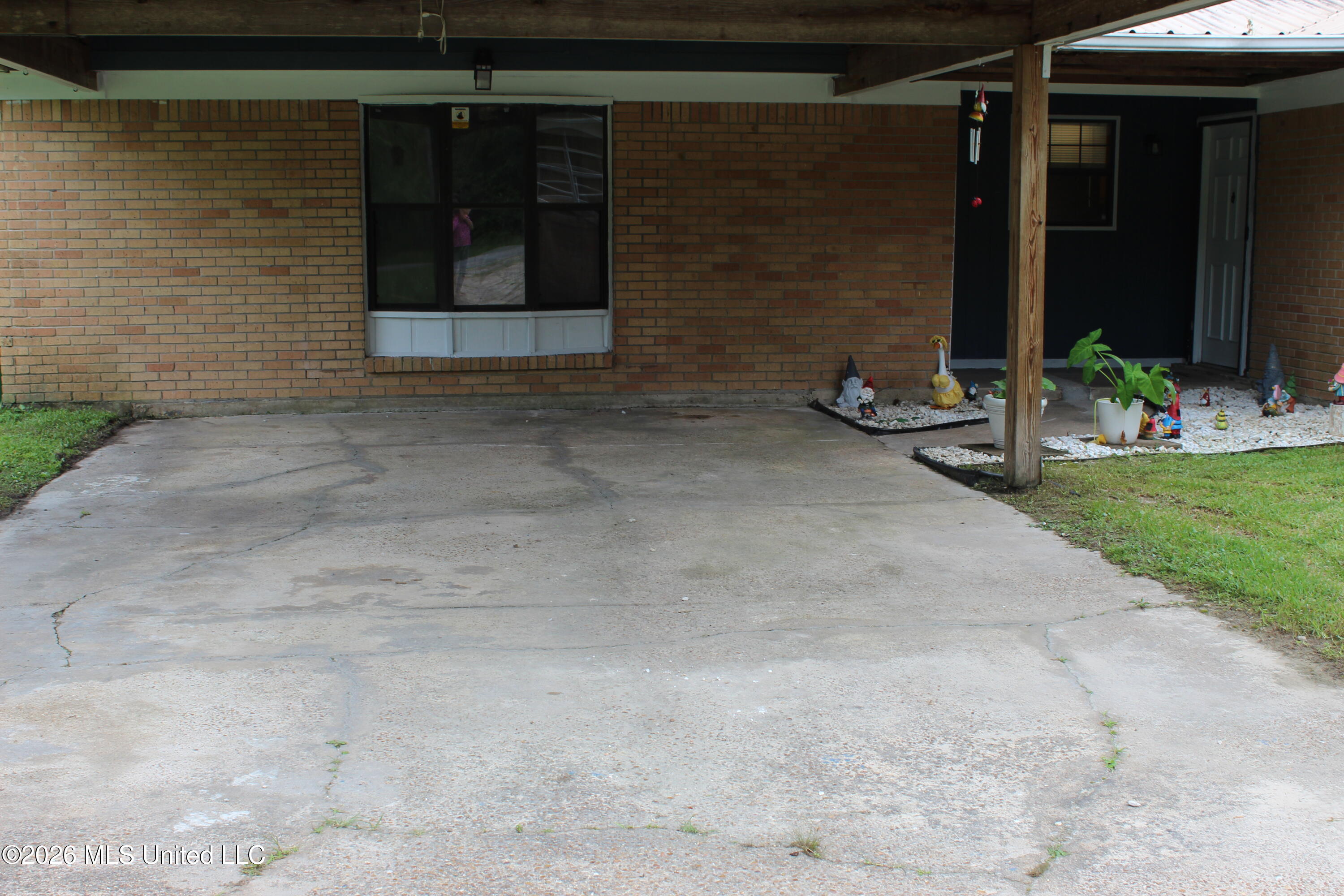 8517 Greenfields Road Moss Point, MS 39562 - Photo 6 of 53 IMG_1270
