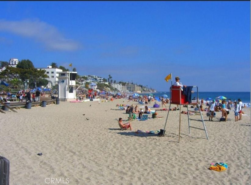 352 Y Place Laguna Beach, CA 92651 - Photo 20 of 22 a view of a outdoor space