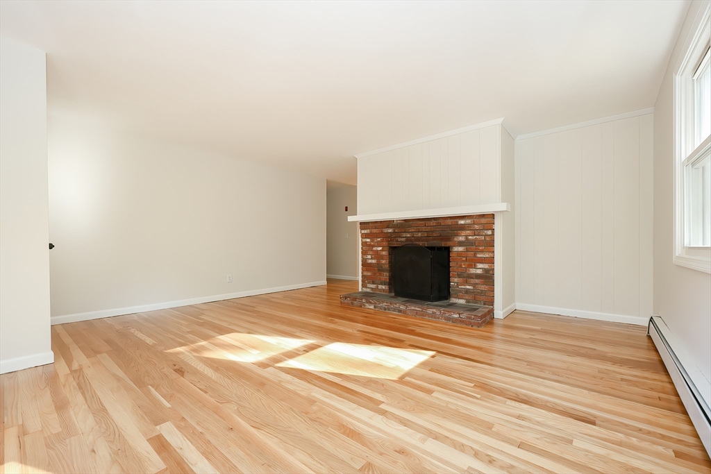 70 Martin Road Douglas, MA 01516 - Photo 4 of 27 Gallery Image 4