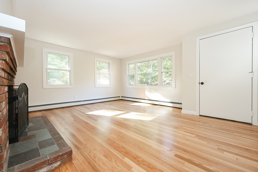 70 Martin Road Douglas, MA 01516 - Photo 6 of 27 Gallery Image 6