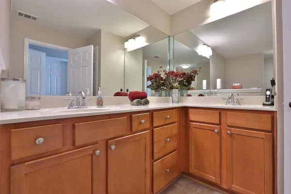 $2,550 | 501 Grove Field Court Northwest, Suwanee, GA 30024