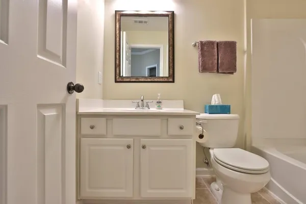 $2,550 | 501 Grove Field Court Northwest, Suwanee, GA 30024