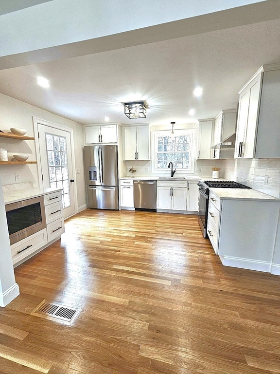 1094 Glebe Street Taunton, MA 02780 - Photo 2 of 15