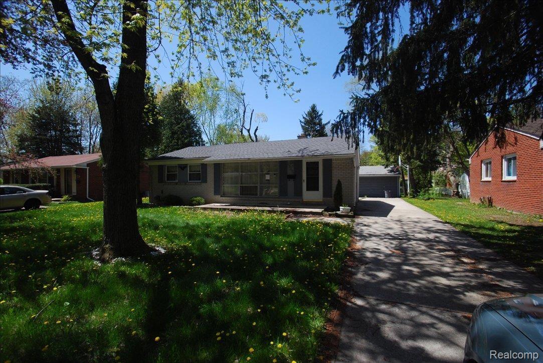 29297 Rambling Road Southfield, MI 48076 - Photo 16 of 16 51011 002