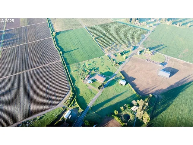 $1,450,000 | 8668 Stayton Road Southeast, Turner, OR 97392