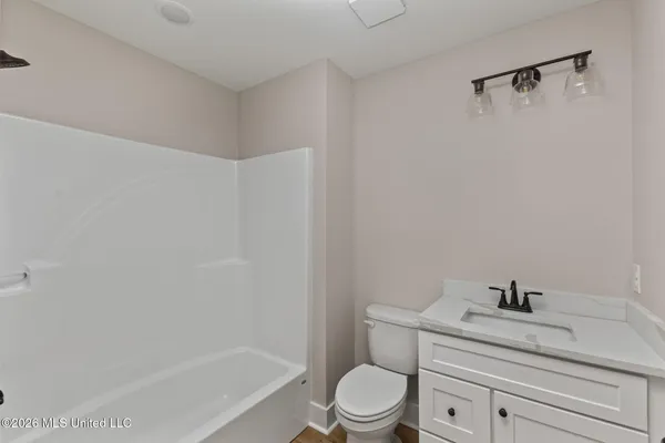$254,900 | 15 Briar Creek Circle, Laurel, MS 39440