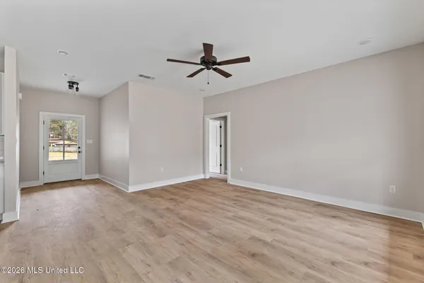 $254,900 | 15 Briar Creek Circle, Laurel, MS 39440