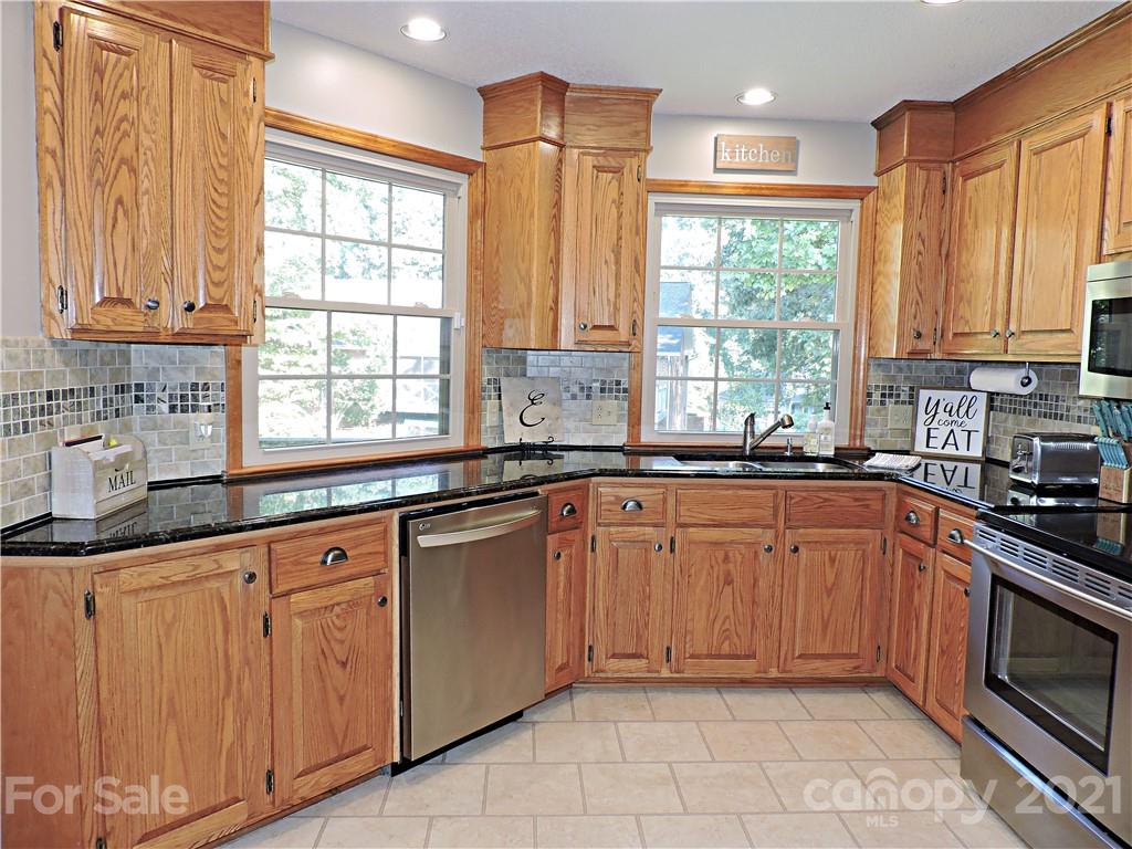 507 Rock Barn Road Northeast Conover, NC 28613 - Photo 11 of 45 Gallery Image 11