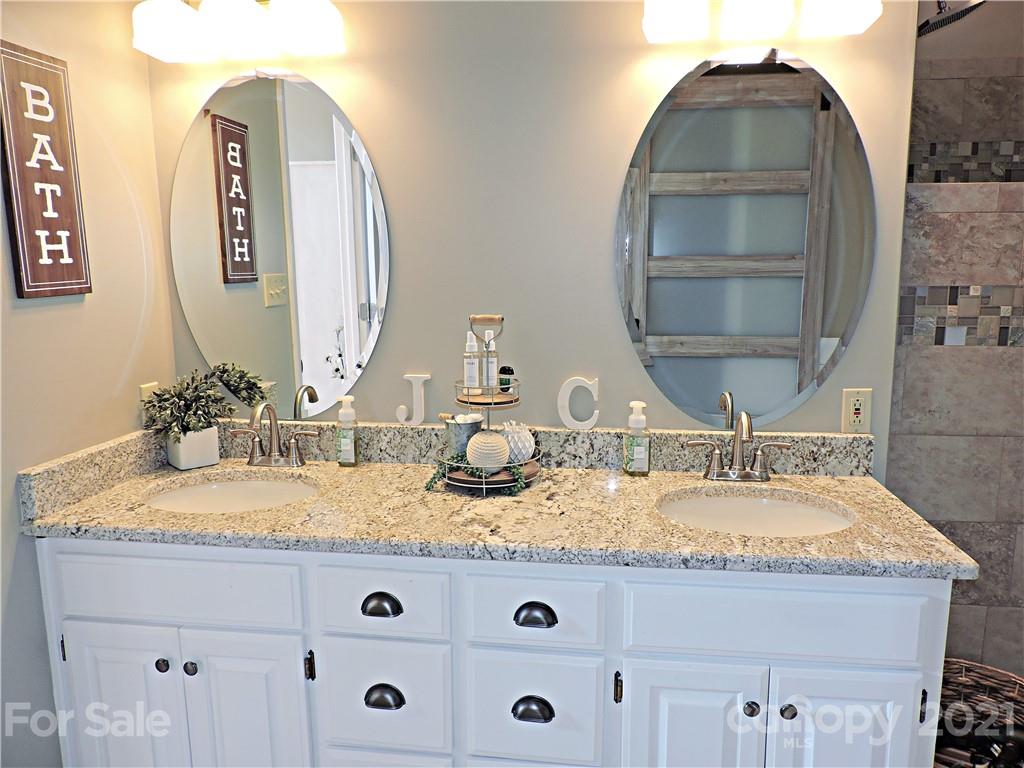 507 Rock Barn Road Northeast Conover, NC 28613 - Photo 15 of 45 Gallery Image 15