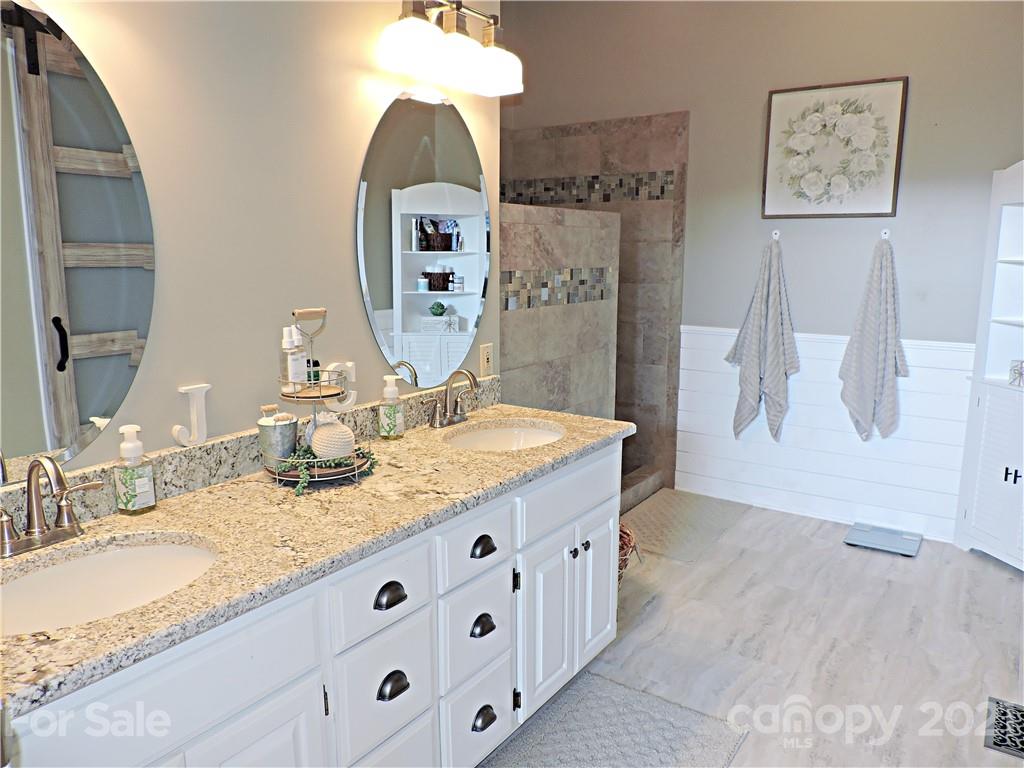 507 Rock Barn Road Northeast Conover, NC 28613 - Photo 16 of 45 Gallery Image 16
