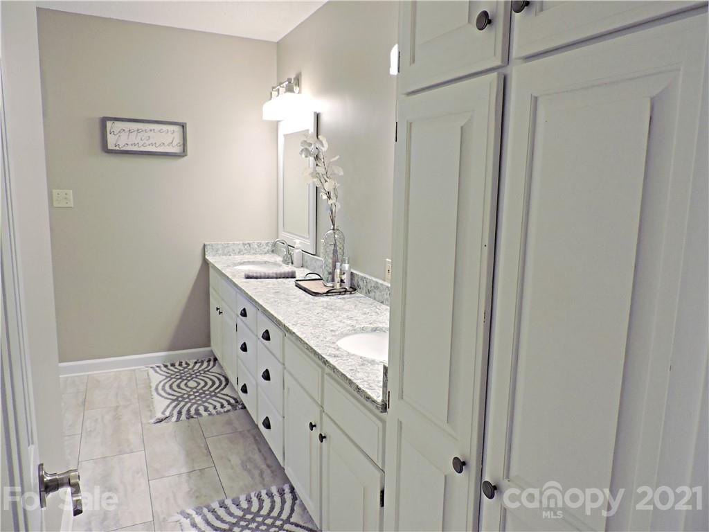 507 Rock Barn Road Northeast Conover, NC 28613 - Photo 22 of 45 Gallery Image 22