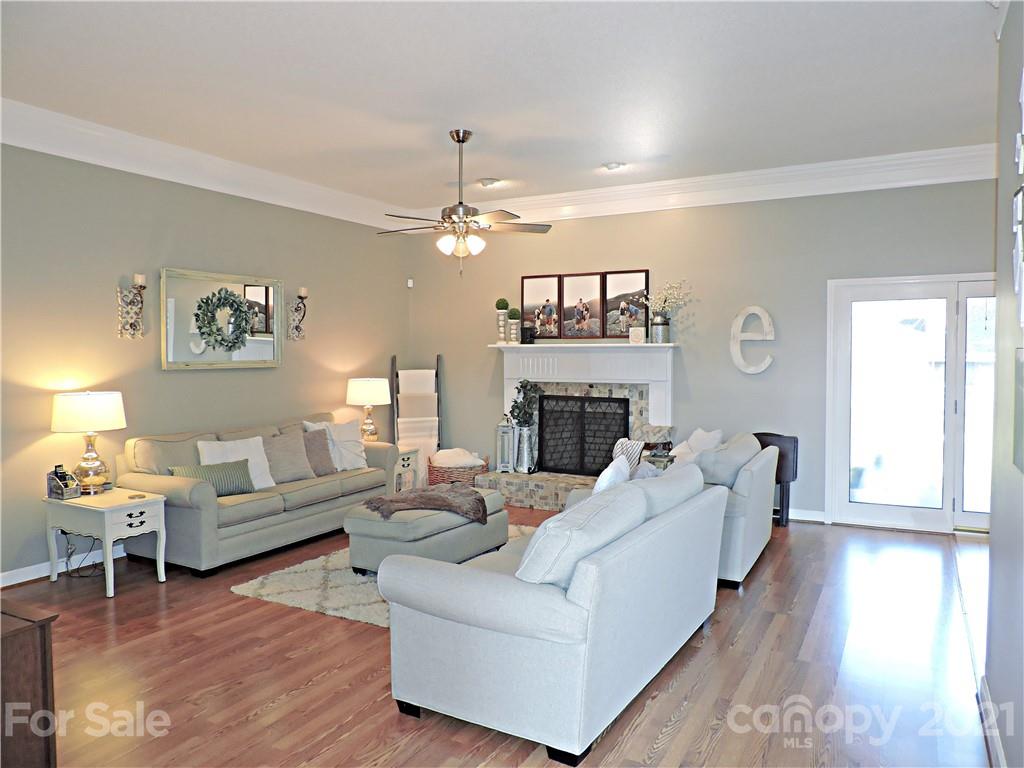 507 Rock Barn Road Northeast Conover, NC 28613 - Photo 5 of 45 Gallery Image 5