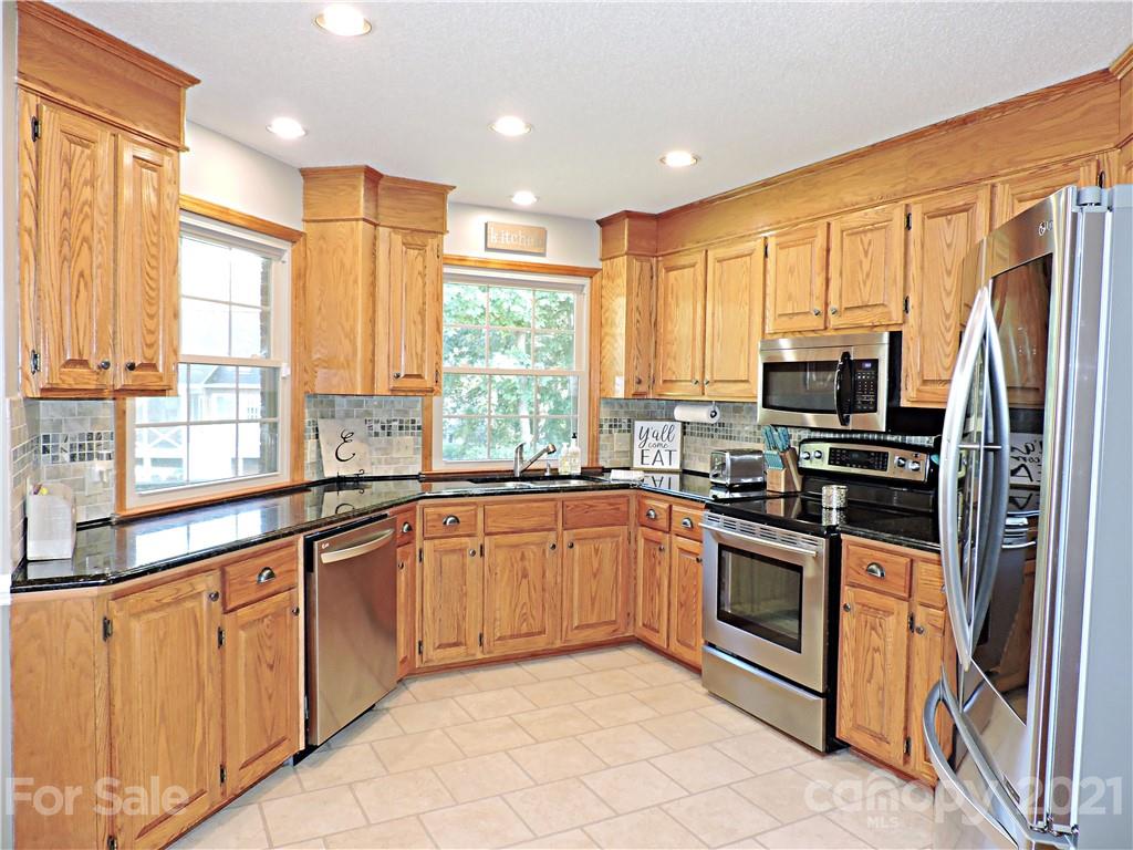 507 Rock Barn Road Northeast Conover, NC 28613 - Photo 10 of 45 Gallery Image 10
