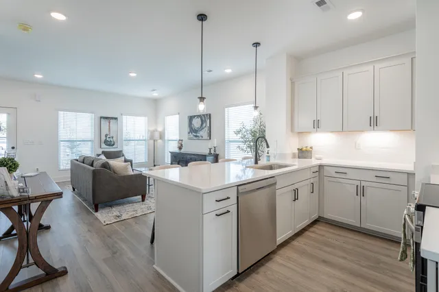 $339,900 | 1656 South Watkins Street, Chattanooga, TN 37404