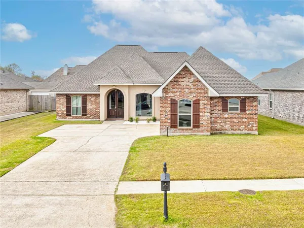 $360,000 | 202 Liza Court, Montz, LA 70068