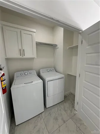 $1,300 | 913 North Blair Avenue, Unit 4, Edinburg, TX 78541