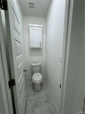 $1,300 | 913 North Blair Avenue, Unit 4, Edinburg, TX 78541