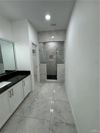 $1,300 | 913 North Blair Avenue, Unit 4, Edinburg, TX 78541