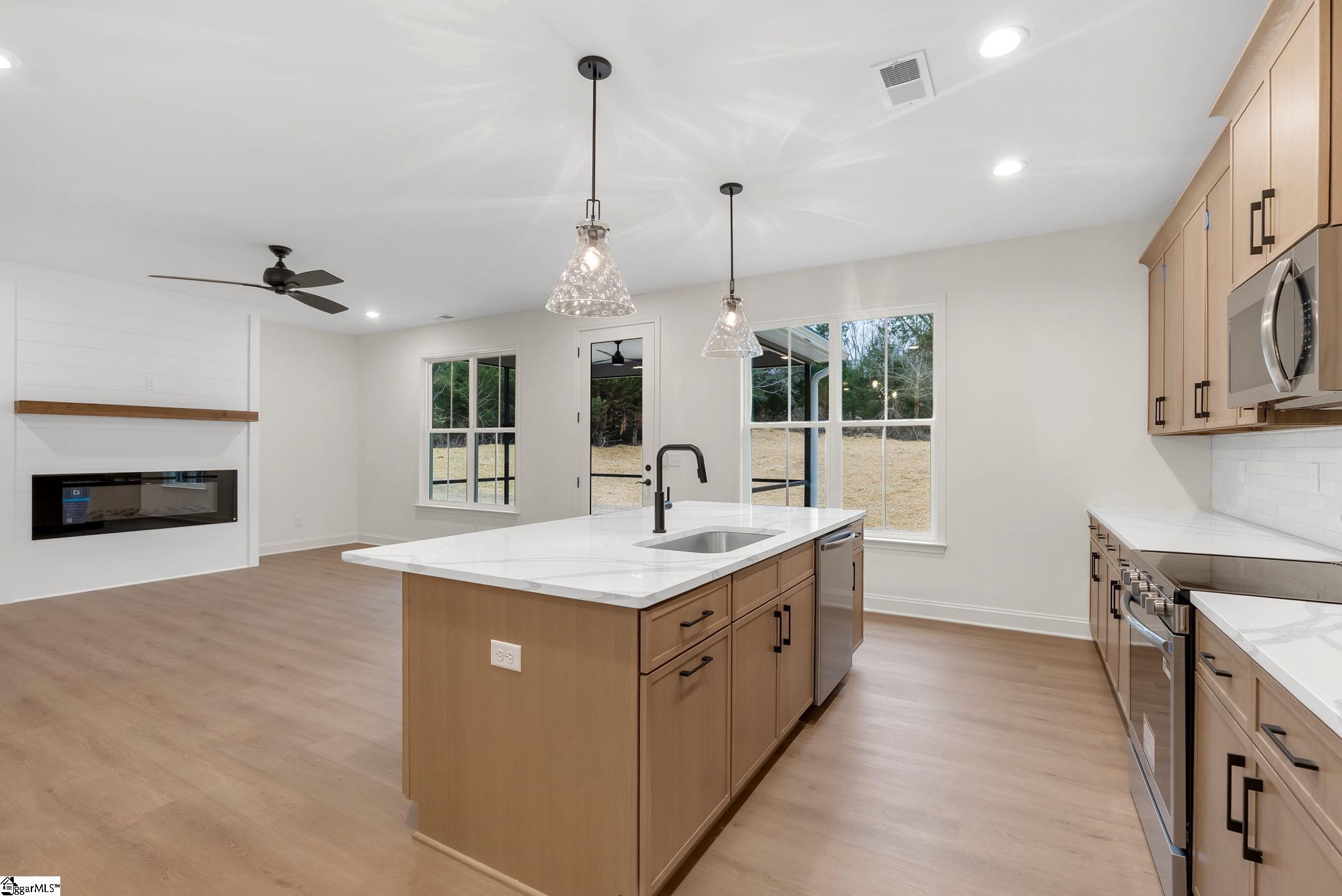 281 Pine Hills Road Woodruff, SC 29388 - Photo 11 of 31 Gallery Image 11