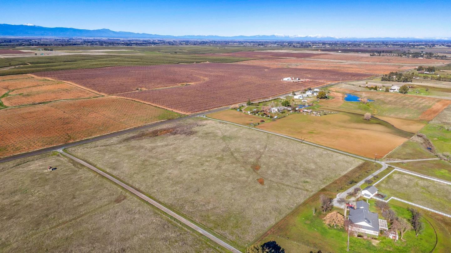 24525 Rowland Lane Corning, CA 96021 - Photo 11 of 13