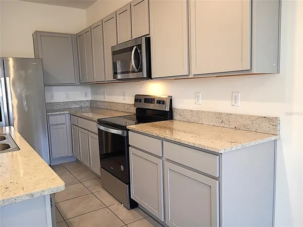 $2,000 | 34346 Redwood Dawn Lane, Wesley Chapel, FL 33543