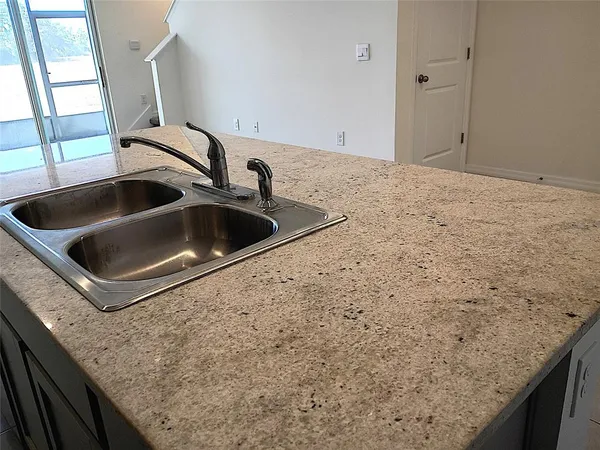 $2,000 | 34346 Redwood Dawn Lane, Wesley Chapel, FL 33543