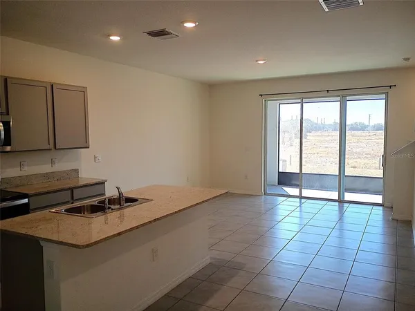$2,000 | 34346 Redwood Dawn Lane, Wesley Chapel, FL 33543
