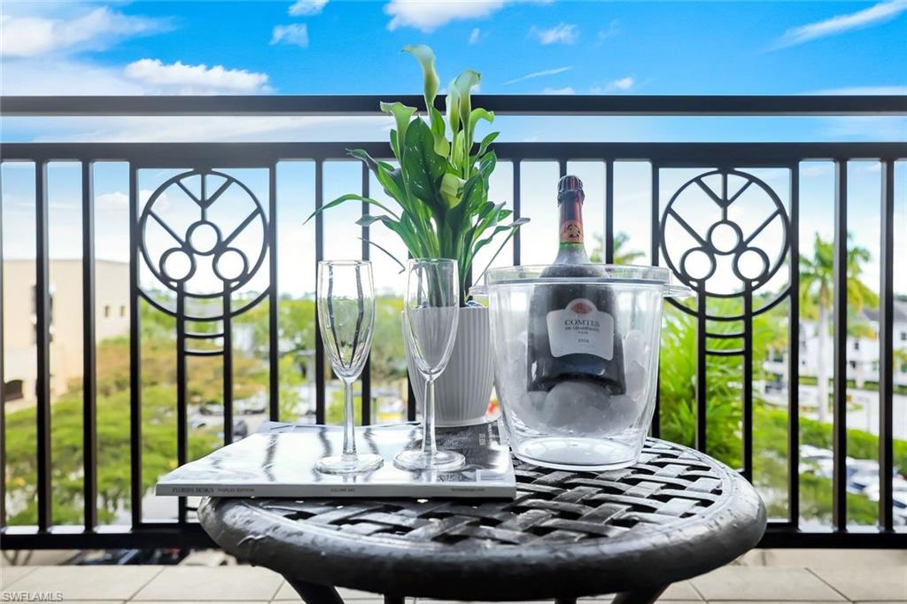 9123 Strada Place, Unit 7309 Naples, FL 34108 - Photo 4 of 48 Exterior view