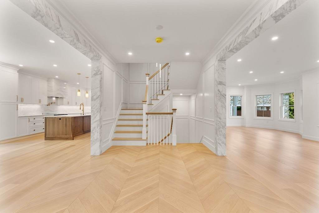 18 Naples Road Brookline, MA 02446 - Photo 3 of 40