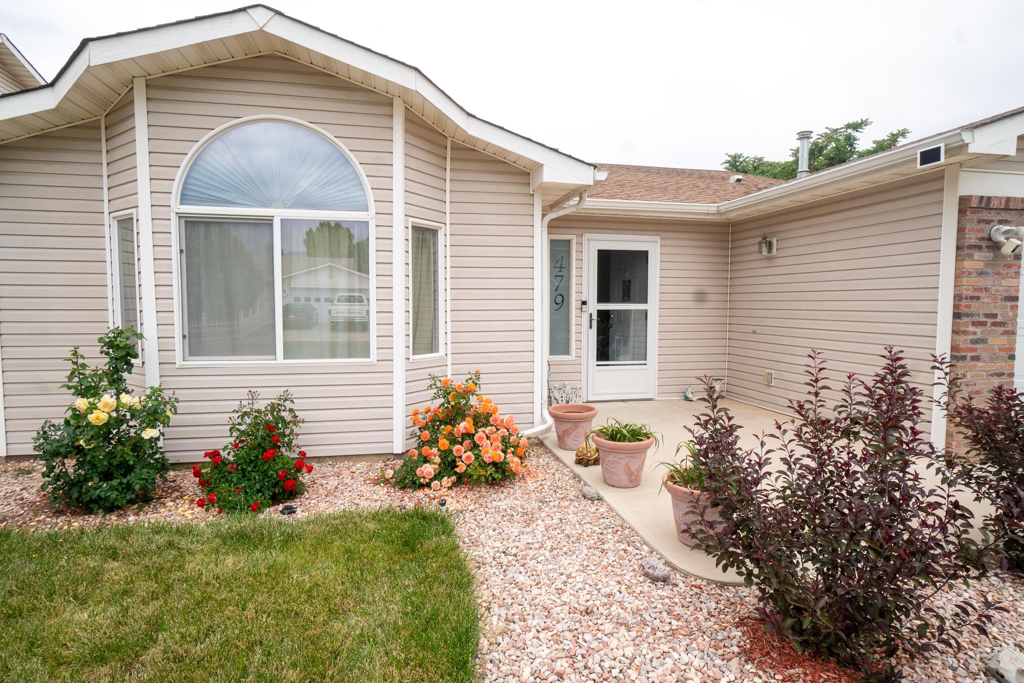 479 Ridge Lane Grand Junction, CO 81504 - Photo 3 of 28 Gallery Image 3