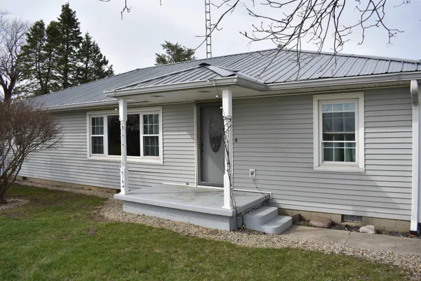 $270,000 | 1892 West 1800 South, Kentland, IN 47951
