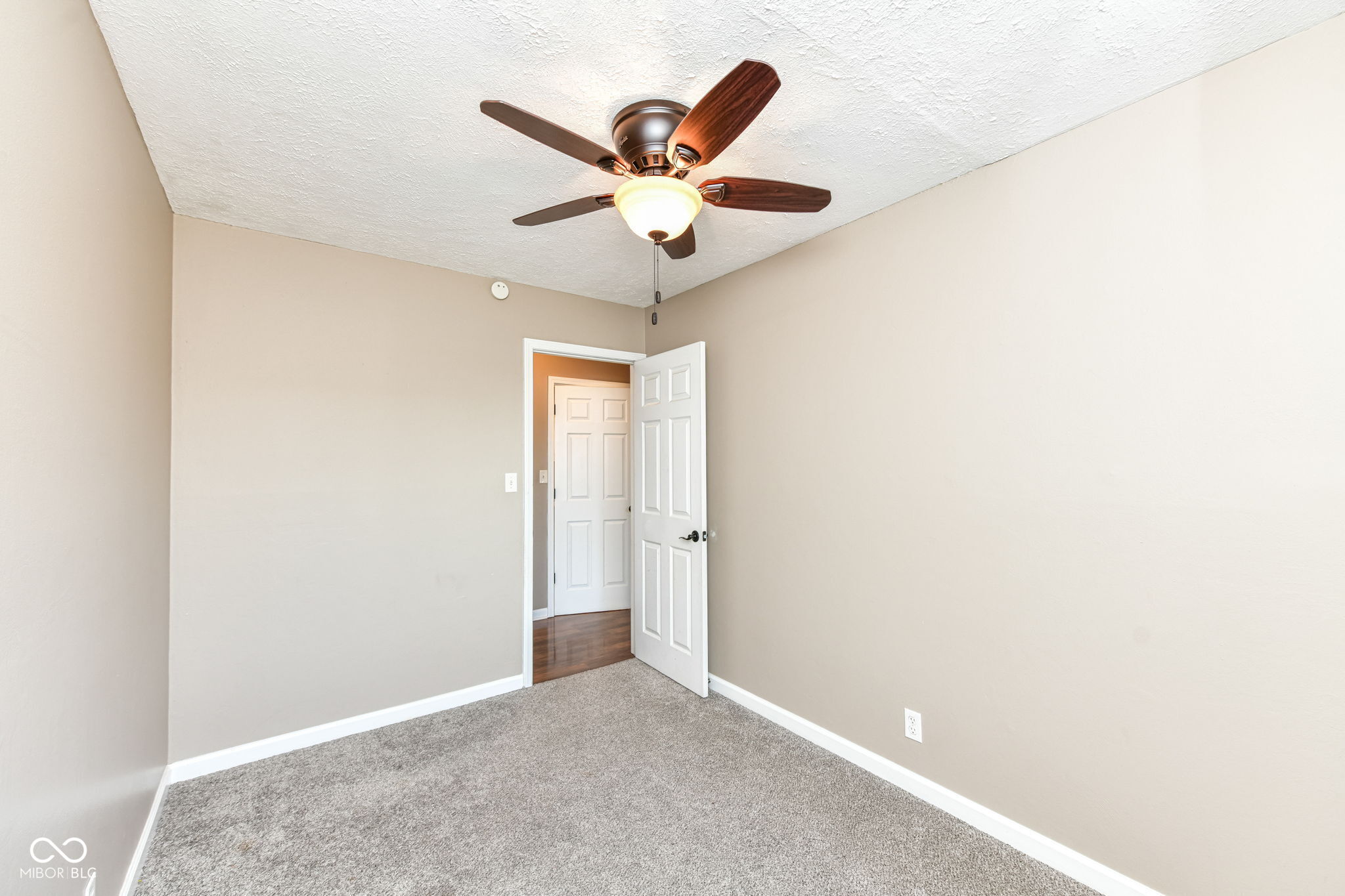 529 Maple Lane Brownsburg, IN 46112 - Photo 9 of 32