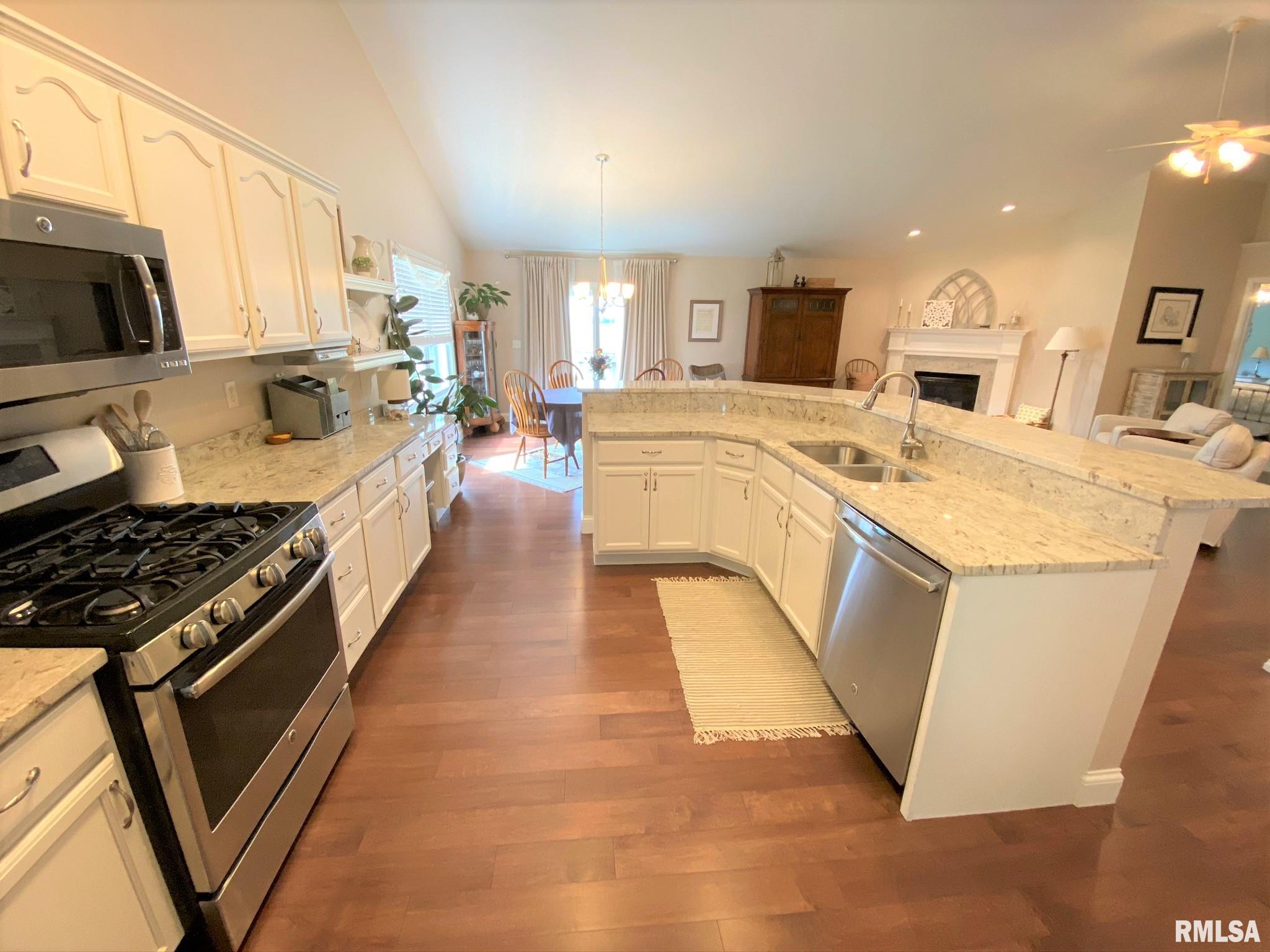 5412 Turnstone Road Springfield, IL 62711 - Photo 8 of 29