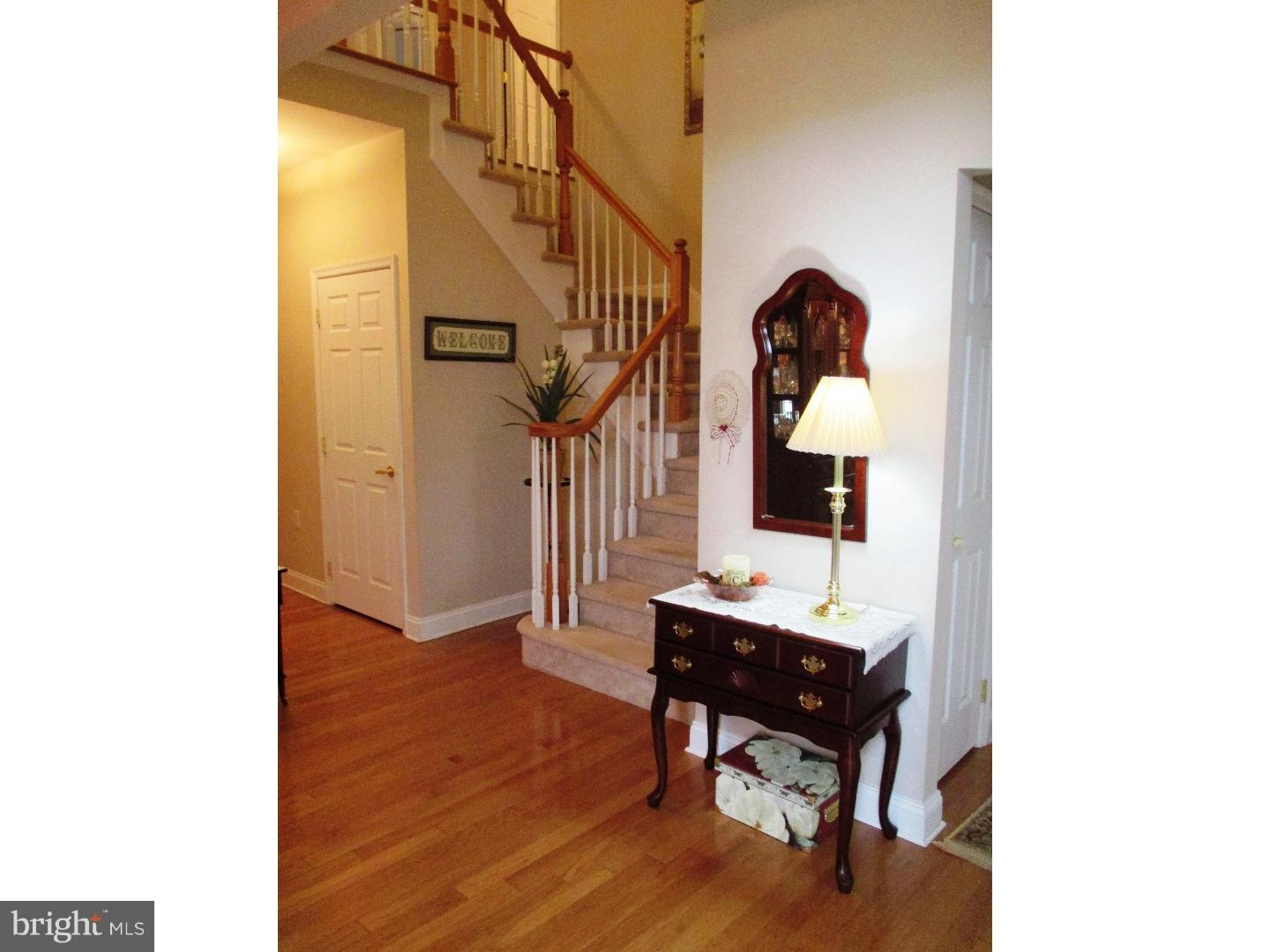 54 Trainor Circle Bordentown, NJ 08505 - Photo 2 of 24
