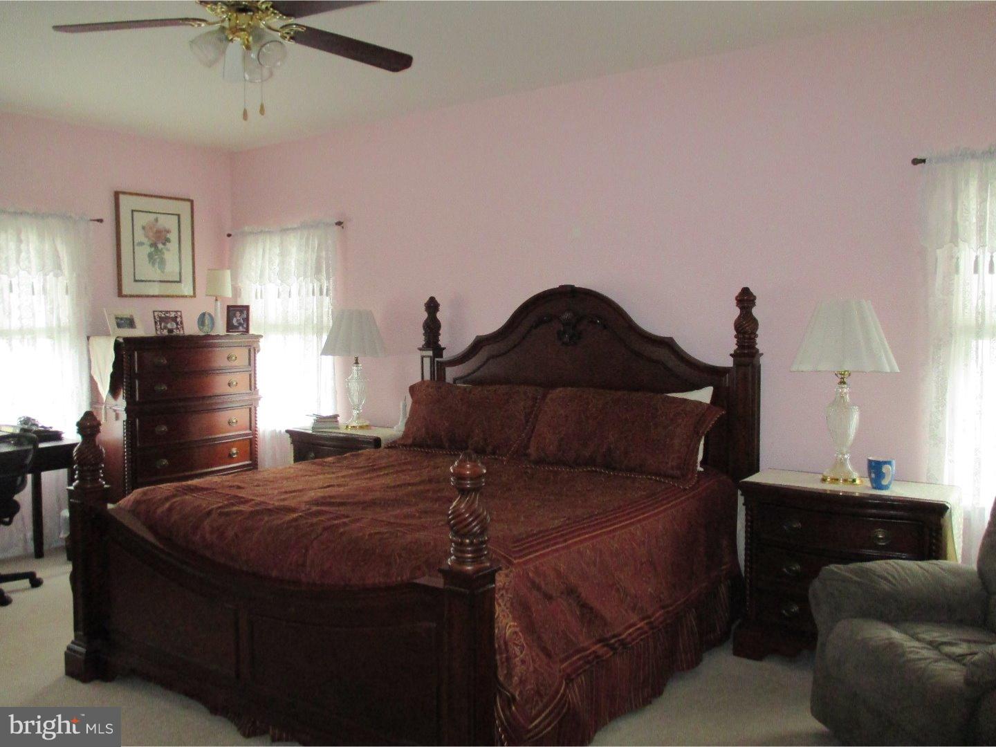 54 Trainor Circle Bordentown, NJ 08505 - Photo 11 of 24