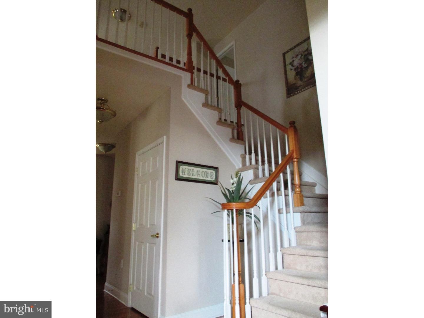 54 Trainor Circle Bordentown, NJ 08505 - Photo 3 of 24