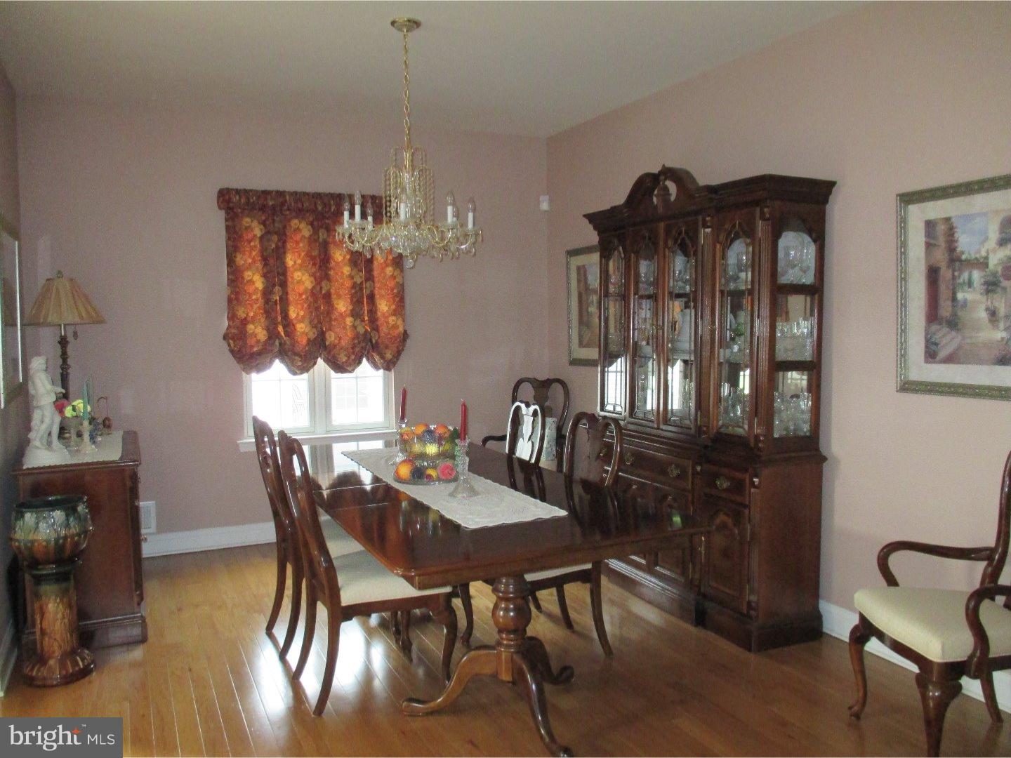 54 Trainor Circle Bordentown, NJ 08505 - Photo 5 of 24