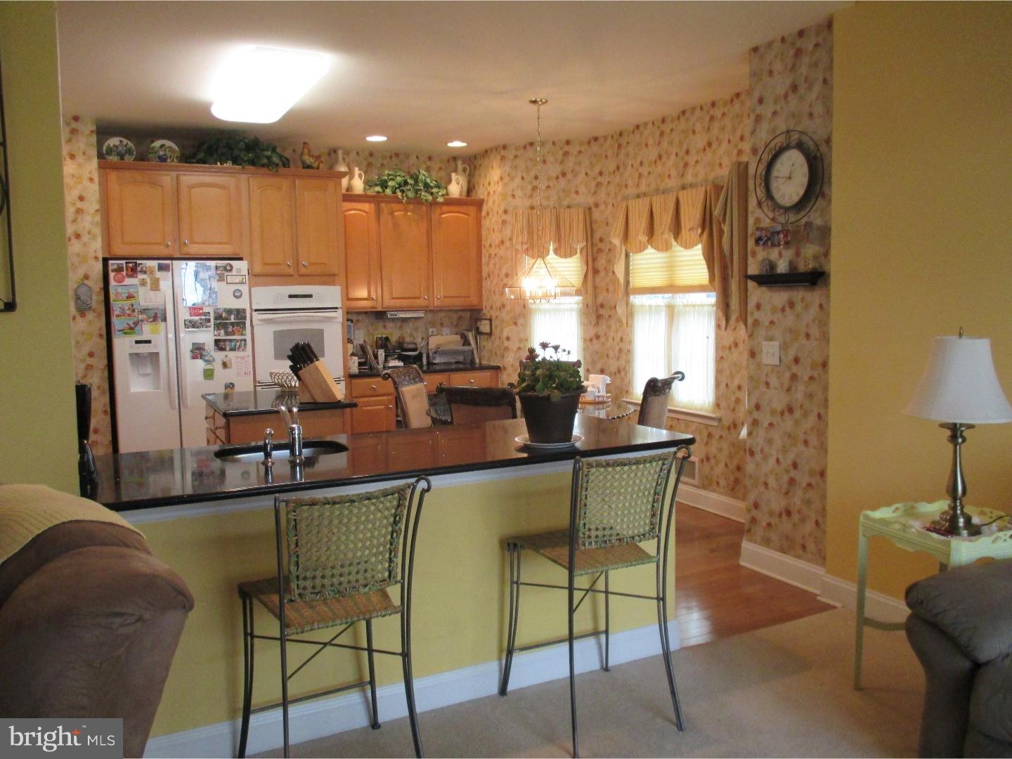 54 Trainor Circle Bordentown, NJ 08505 - Photo 7 of 24
