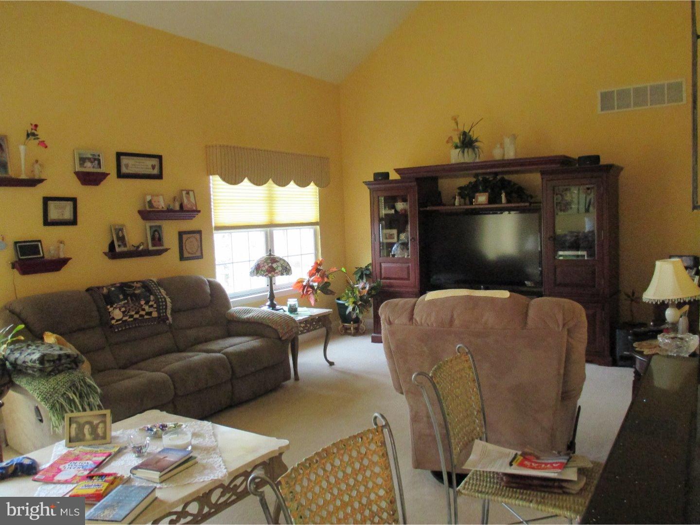 54 Trainor Circle Bordentown, NJ 08505 - Photo 8 of 24