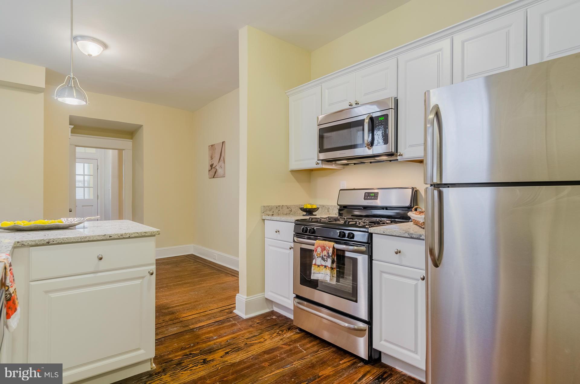 3303 Rueckert Avenue Baltimore, MD 21214 - Photo 12 of 30 Kitchen