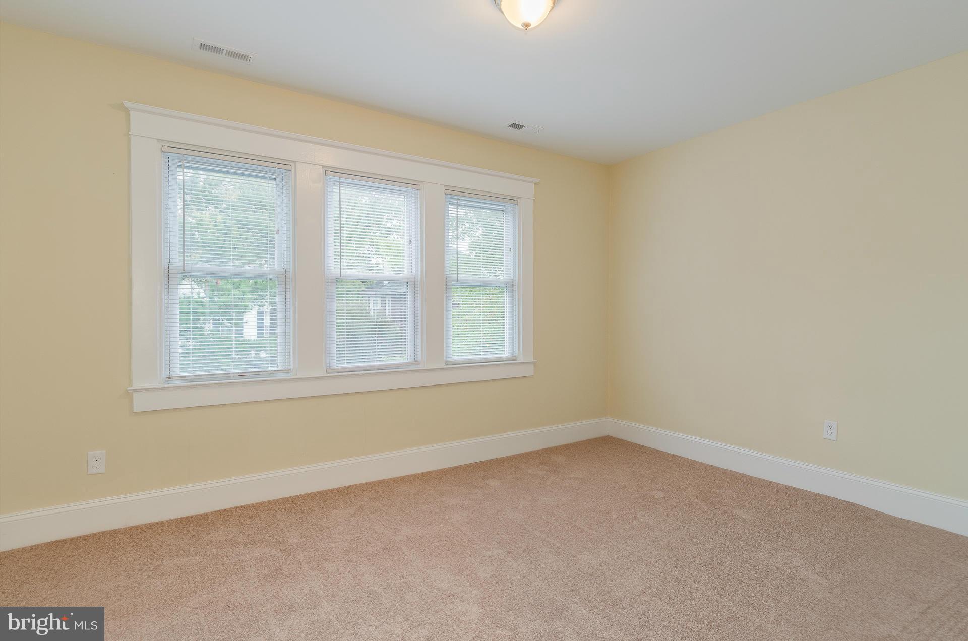 3303 Rueckert Avenue Baltimore, MD 21214 - Photo 17 of 30 Bedroom
