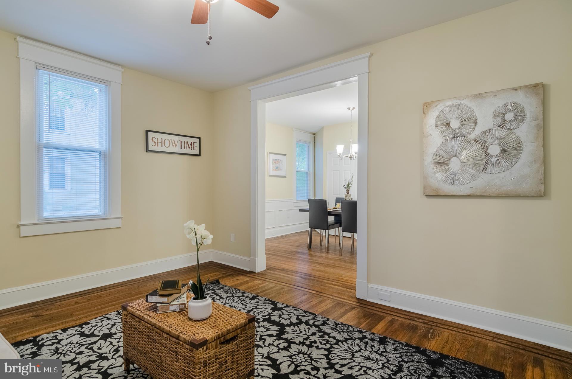 3303 Rueckert Avenue Baltimore, MD 21214 - Photo 5 of 30 Living Room