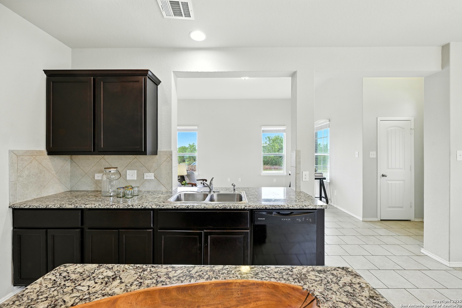 125 Windfield Path San Marcos, TX 78666 - Photo 12 of 38