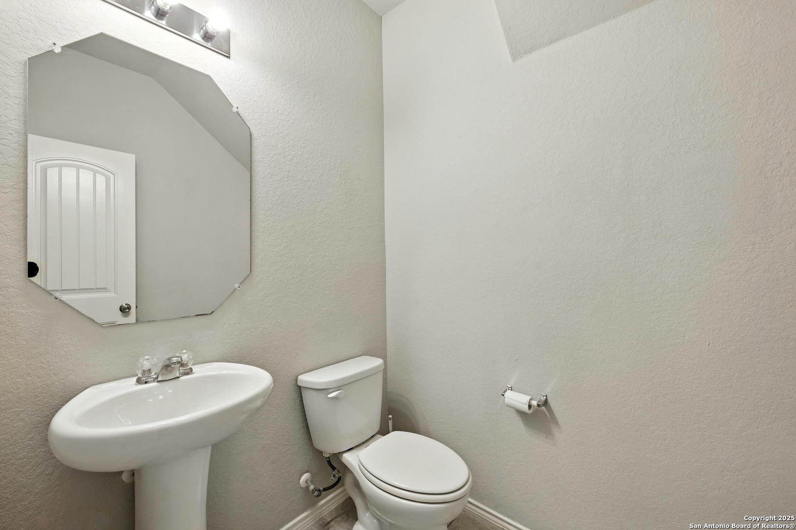 125 Windfield Path San Marcos, TX 78666 - Photo 34 of 38