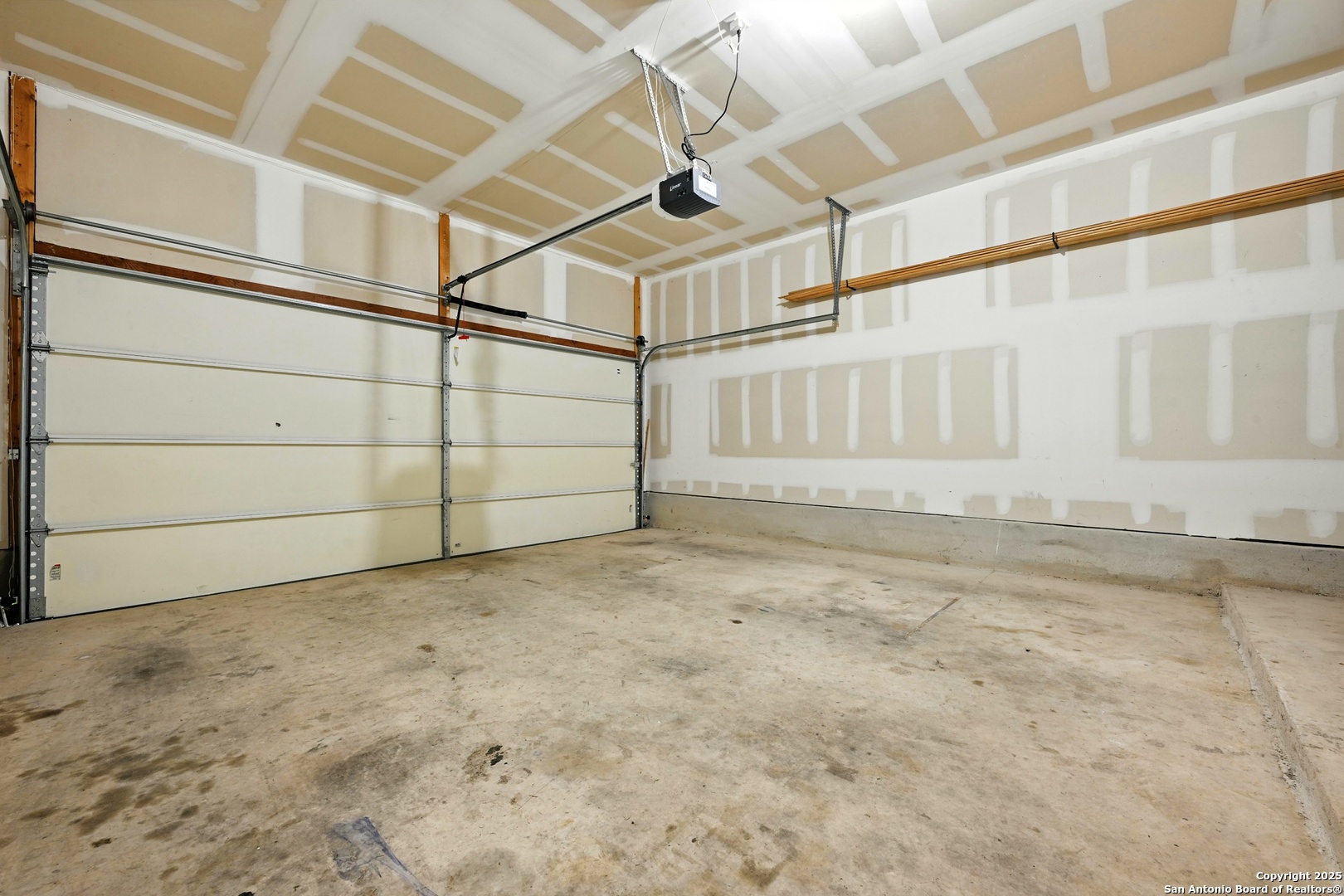 125 Windfield Path San Marcos, TX 78666 - Photo 35 of 38