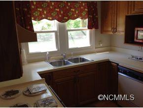 55 Mountain View Road Marion, NC 28752 - Photo 5 of 13 Gallery Image 5