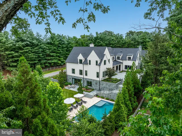 $9,850,000 | 1004 Dogue Hill Lane, McLean, VA 22101