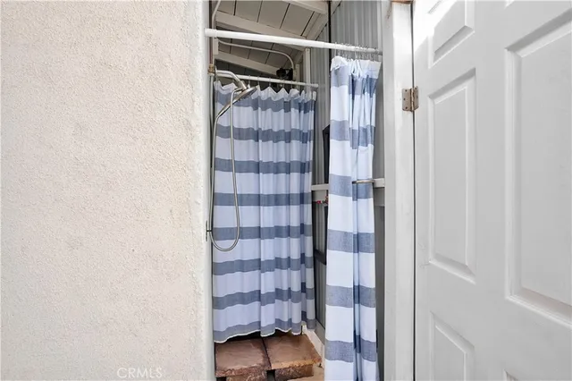 a view of a terrace with sitting area