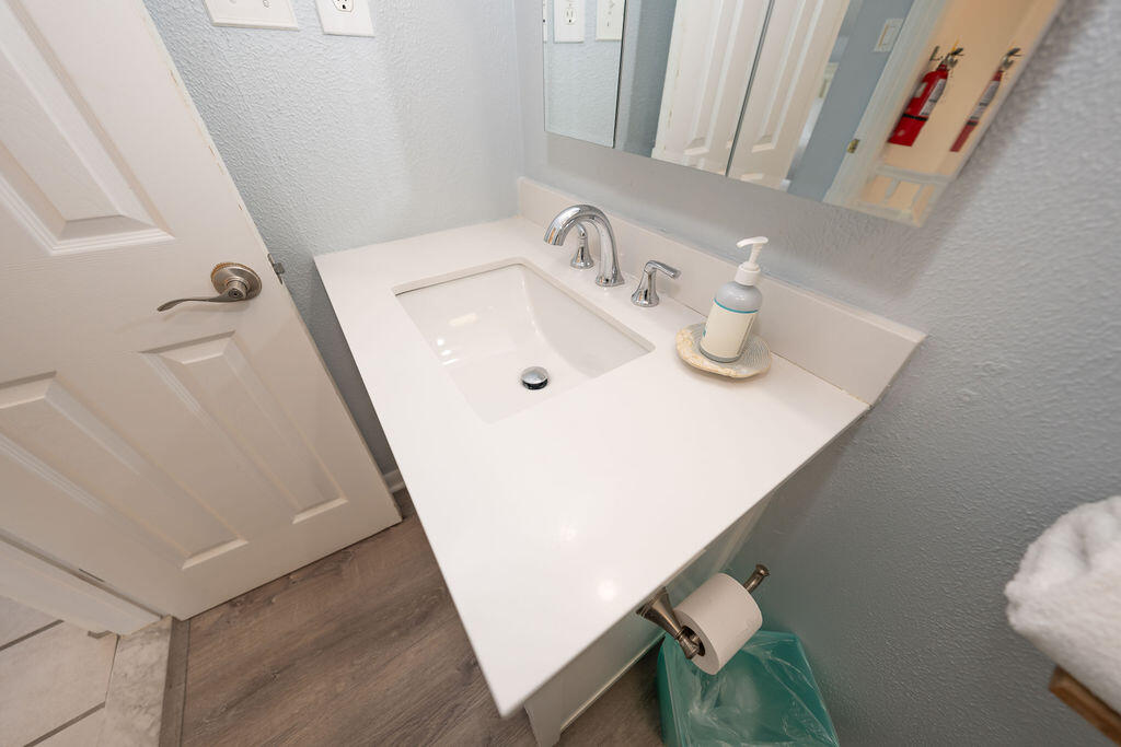 58121 Morton Street Marathon, FL 33050 - Photo 65 of 93 Second Bathroom